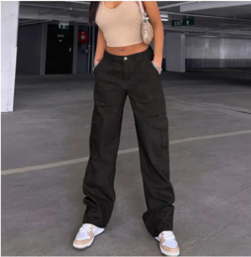 Women’s Straight Leg Jeans by Dealightful Finds
