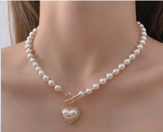 Heart-Shaped Faux Pearl Beads Necklace (One Piece) by Dealightful Finds
