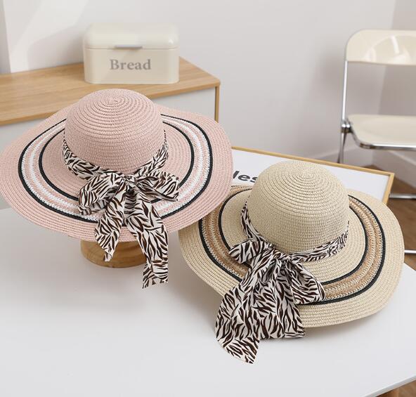 Trendy Women's Foldable Beach Hat for Stylish Looks by Dealightful Finds