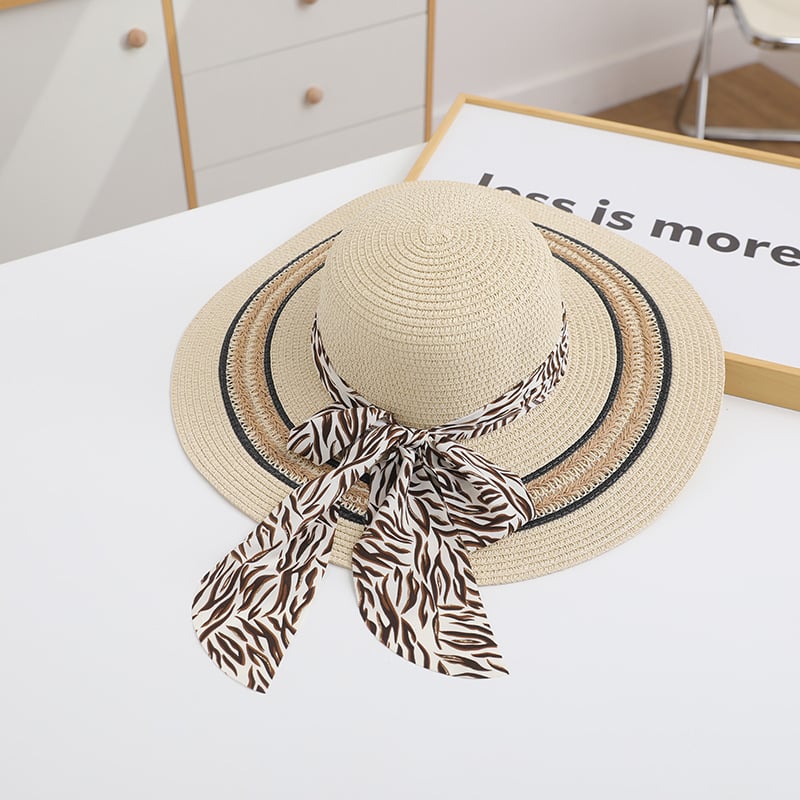 Trendy Women's Foldable Beach Hat for Stylish Looks by Dealightful Finds