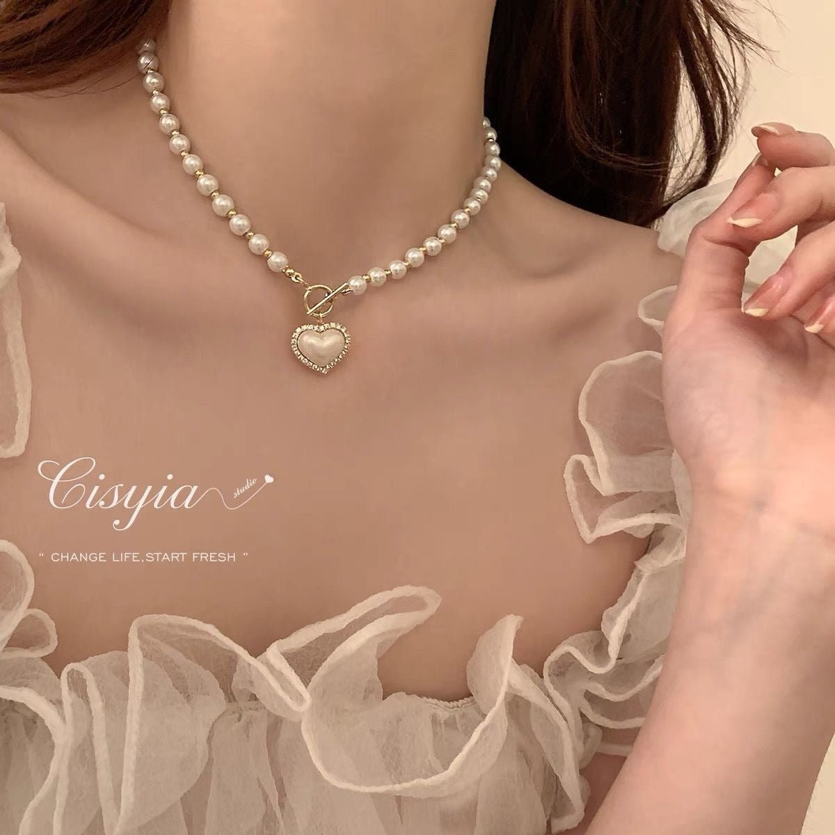 Heart-Shaped Faux Pearl Beads Necklace (One Piece) by Dealightful Finds