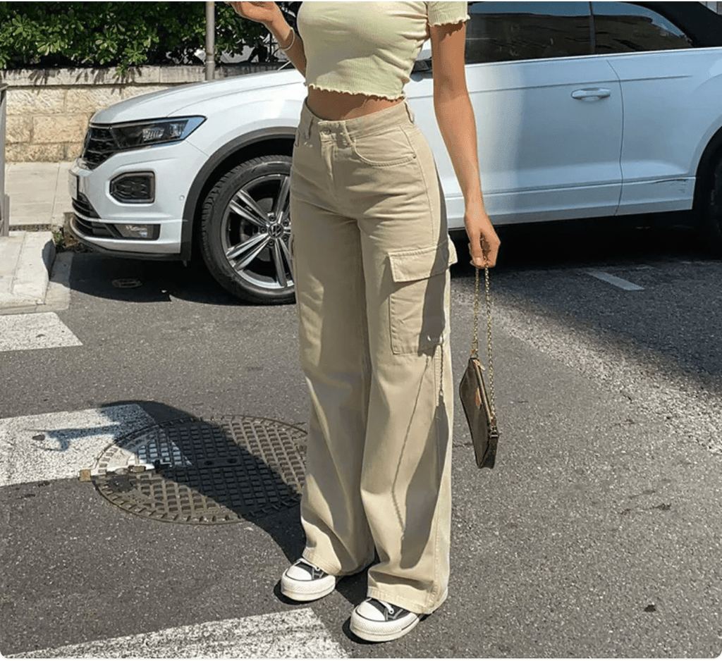 Women’s Straight Leg Jeans by Dealightful Finds