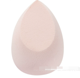 Makeup Sponge by Dealightful Finds