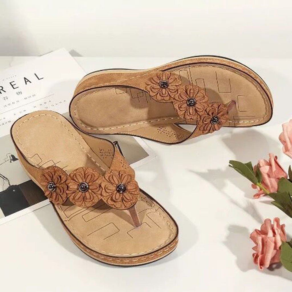 Retro Floral Round Toe Casual Women's Sandals by Dealightful Finds