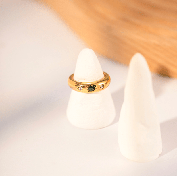 Retro Eight Star Ring for Women by Dealightful Finds