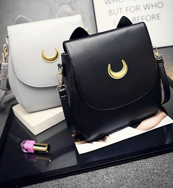 Chic Street Envelope Bag by Dealightful Finds