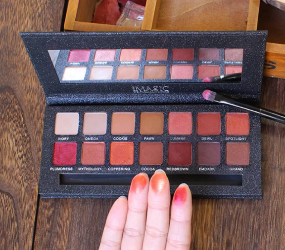 Makeup Set by Dealightful Finds