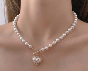 Heart-Shaped Faux Pearl Beads Necklace (One Piece) by Dealightful Finds
